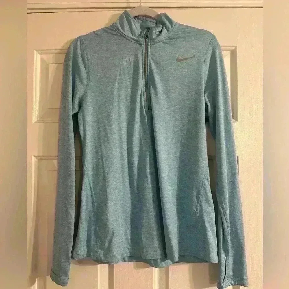 EUC Women’s Nike Running Pullover - Size M